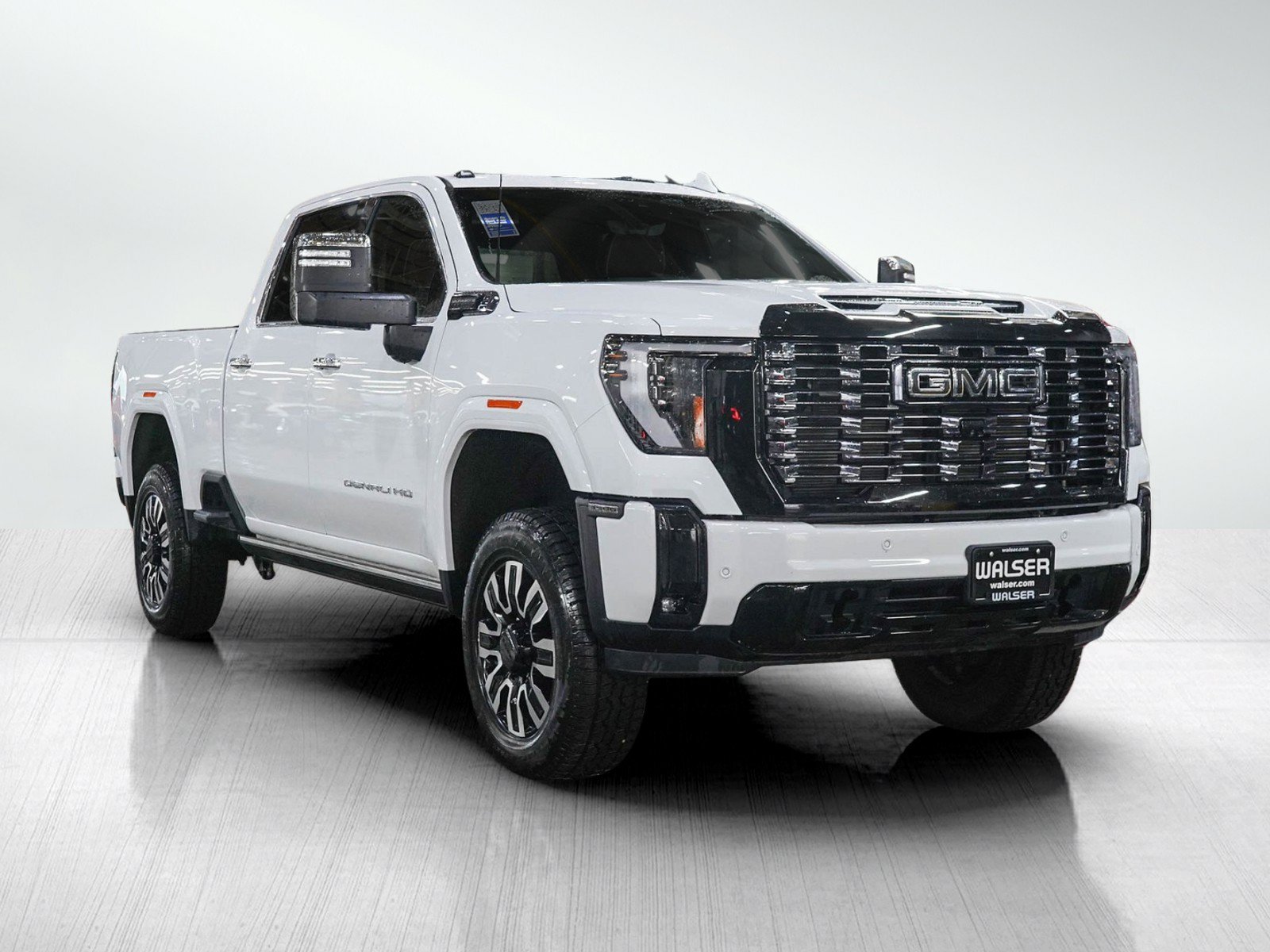 Used 2025 GMC Sierra 3500 Denali Ultimate AWD/4WD image 7