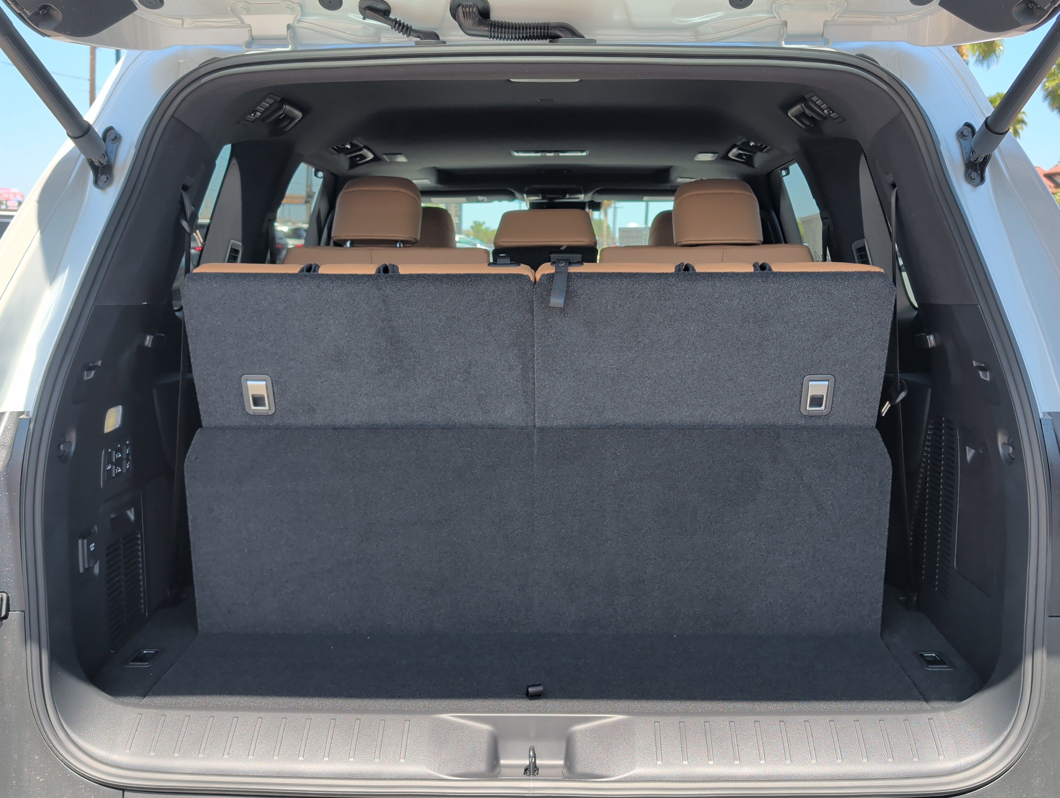 New 2026 Lexus LX 600 4WD w/ Luxury Package image 26