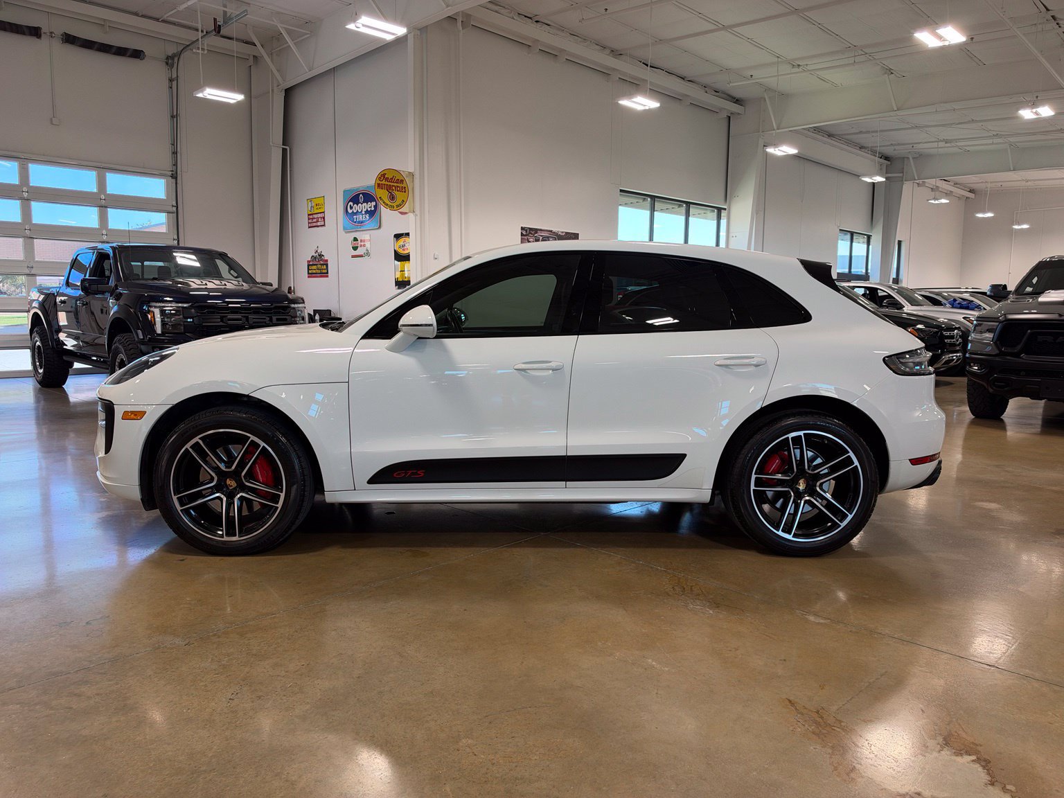 Used 2020 Porsche Macan GTS AWD/4WD image 5