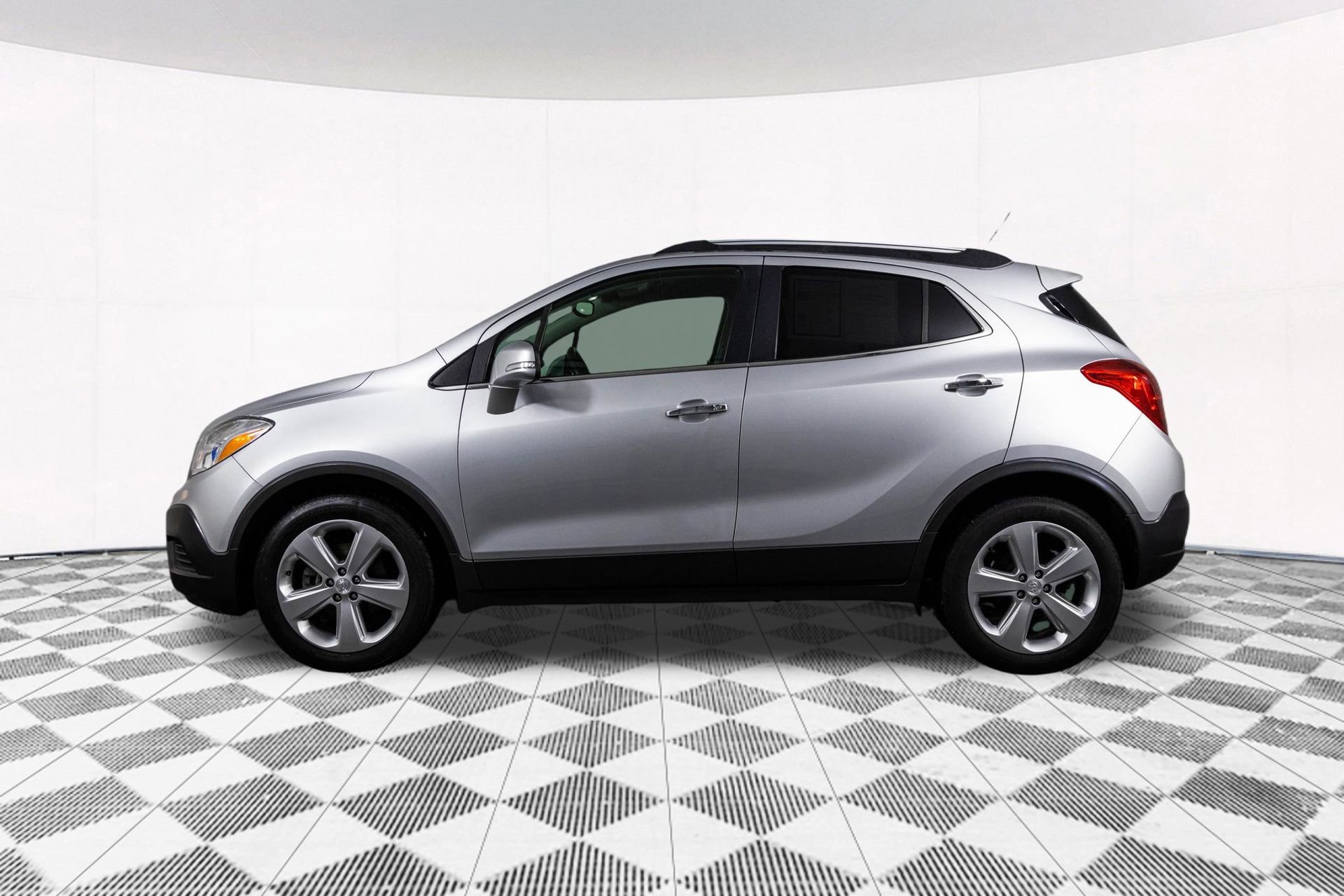 Used 2015 Buick Encore FWD image 11
