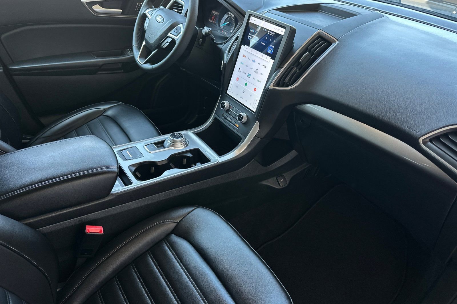 Certified 2024 Ford Edge SEL w/ Convenience Package AWD/4WD image 15
