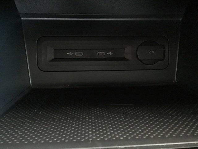 Used 2021 Volkswagen Atlas SEL Premium image 31