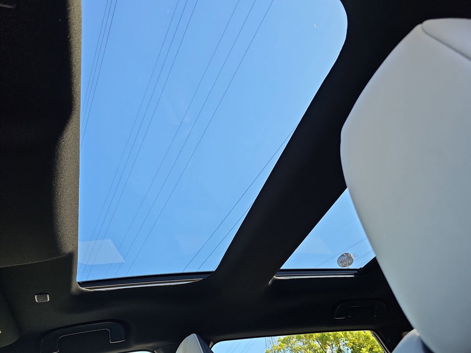 Used 2024 Subaru Solterra Touring w/ Touring Package image 29