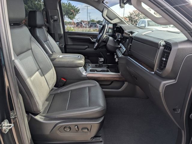 Used 2022 GMC Sierra 1500 SLT RWD image 31