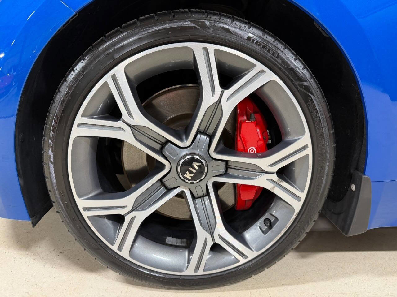 Used 2021 Kia Stinger GT2 image 10