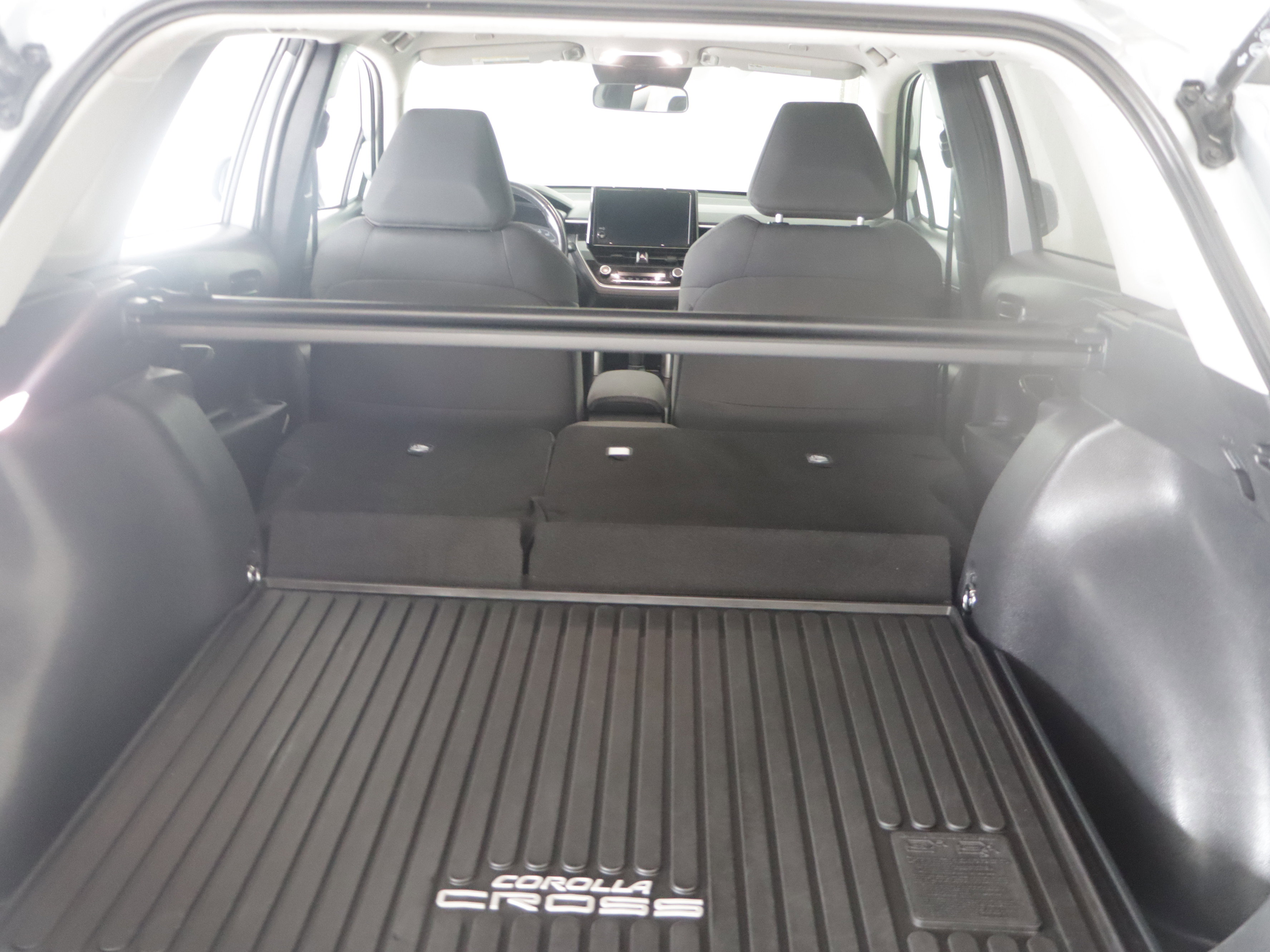 Used 2023 Toyota Corolla Cross LE image 20