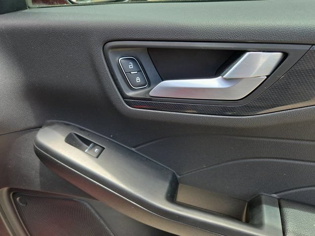 Used 2025 Ford Escape ST-Line AWD/4WD image 33