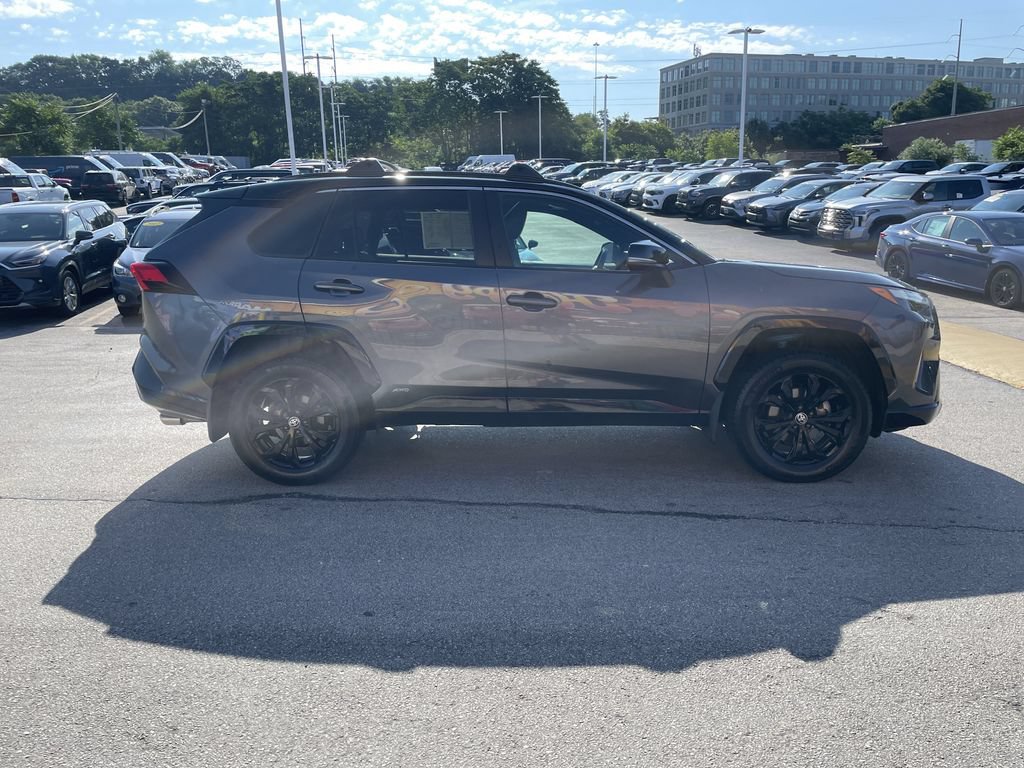 Used 2023 Toyota RAV4 XSE AWD/4WD image 7