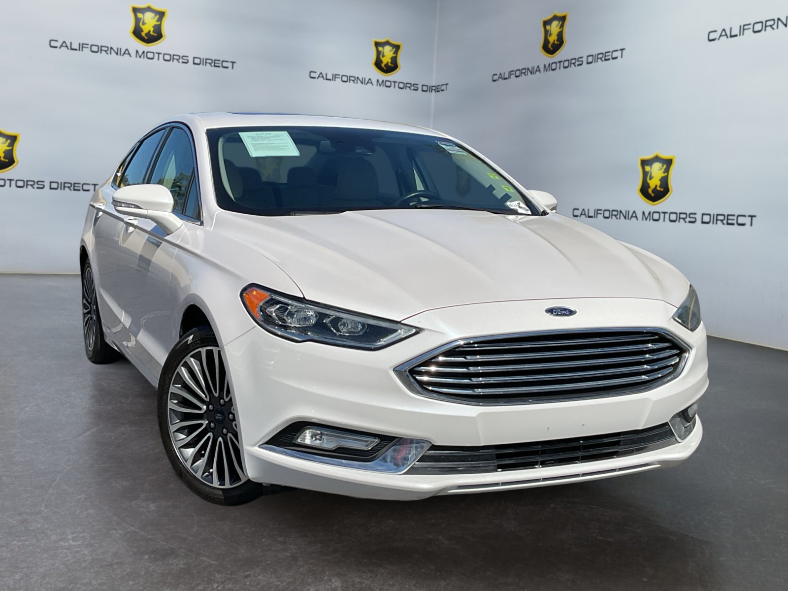 Used 2017 Ford Fusion Energi Titanium FWD image 3
