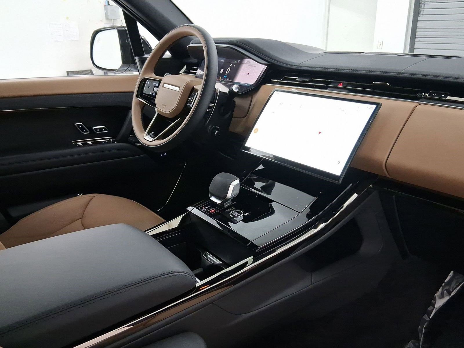 New 2026 Land Rover Range Rover Sport Dynamic SE image 33