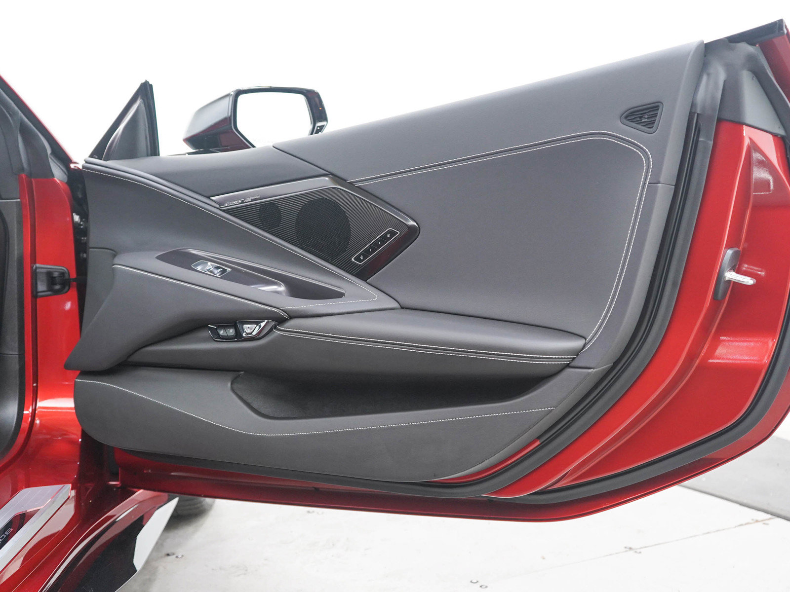 Used 2025 Chevrolet Corvette Z06 w/ Stealth Interior Trim Package RWD image 11
