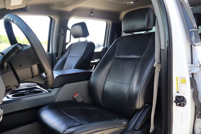 Used 2019 Ford F250 XLT w/ XLT Premium Package AWD/4WD image 17