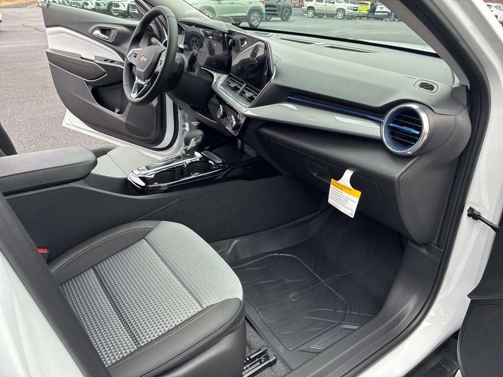 New 2026 Chevrolet Trax LT w/ Driver Confidence Package image 20