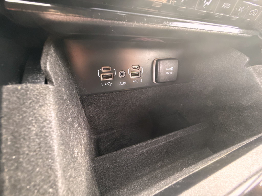Used 2022 Jeep Grand Cherokee L Limited AWD/4WD image 28