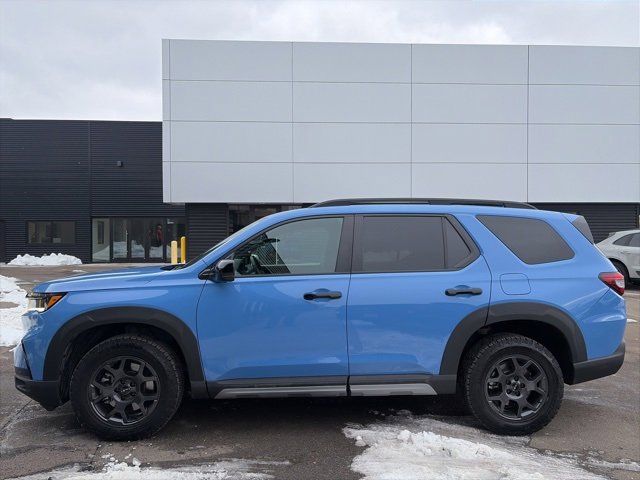 Used 2023 Honda Pilot TrailSport image 9