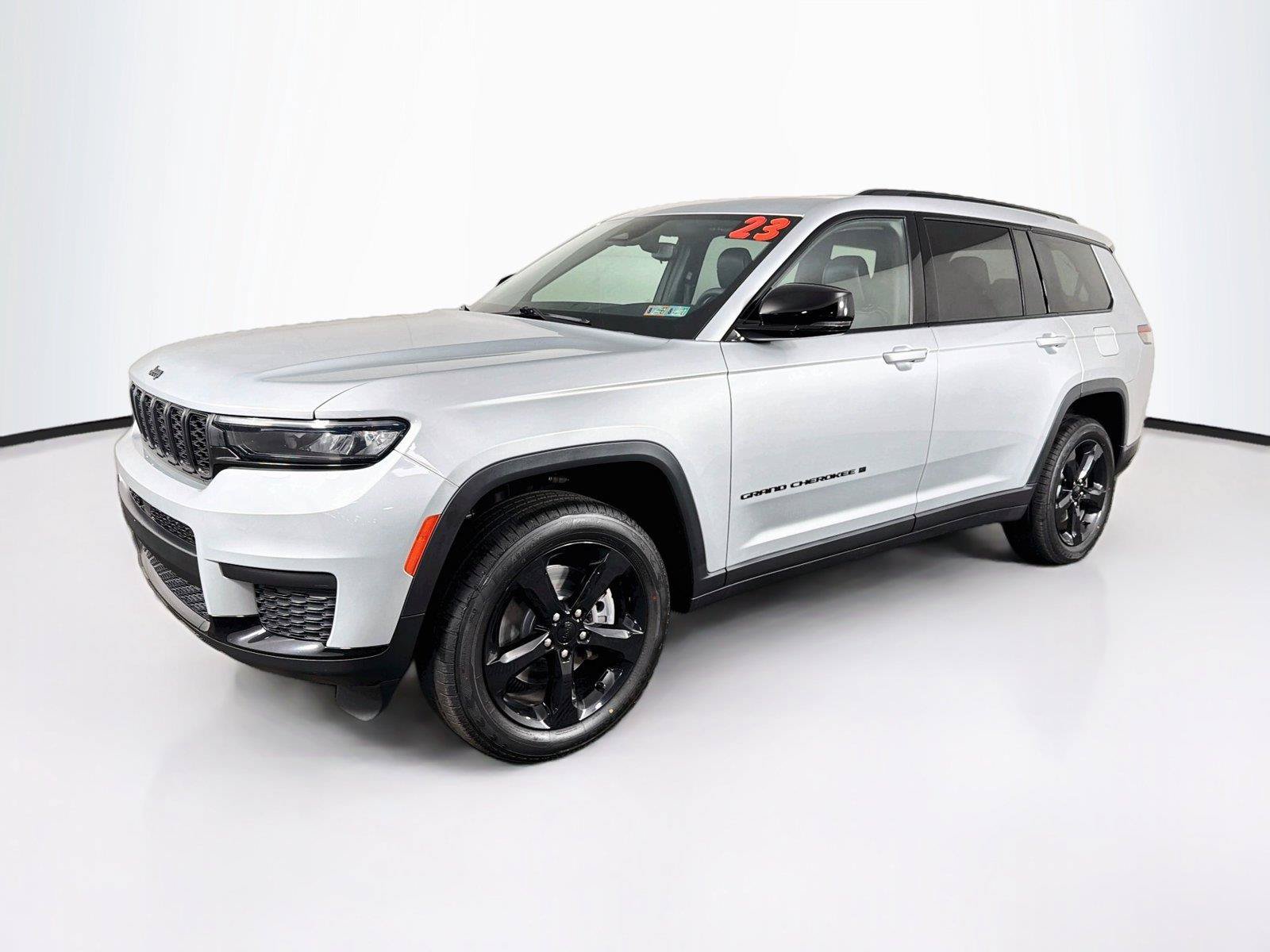 Used 2023 Jeep Grand Cherokee L Laredo AWD/4WD image 7