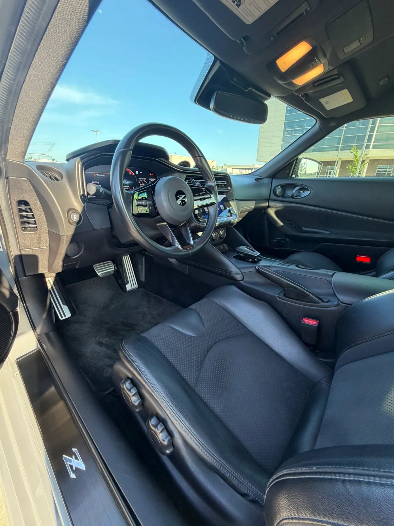 Used 2023 Nissan Z w/ Floor Mat Package (L93) RWD image 27