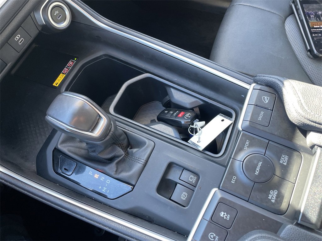 Used 2024 Toyota Grand Highlander XLE image 21