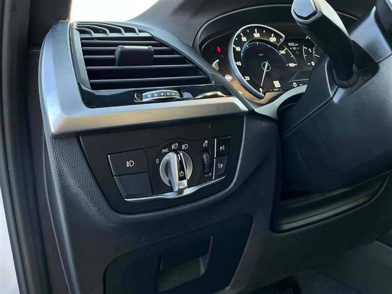 Used 2019 BMW X3 xDrive30i w/ Driving Assistance Package AWD/4WD image 22