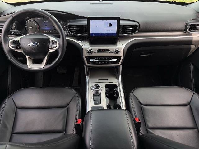 Certified 2022 Ford Explorer XLT w/ Equipment Group 202A image 12