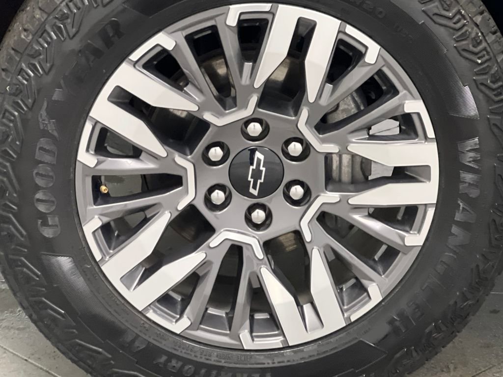 Used 2025 Chevrolet Tahoe Z71 image 67