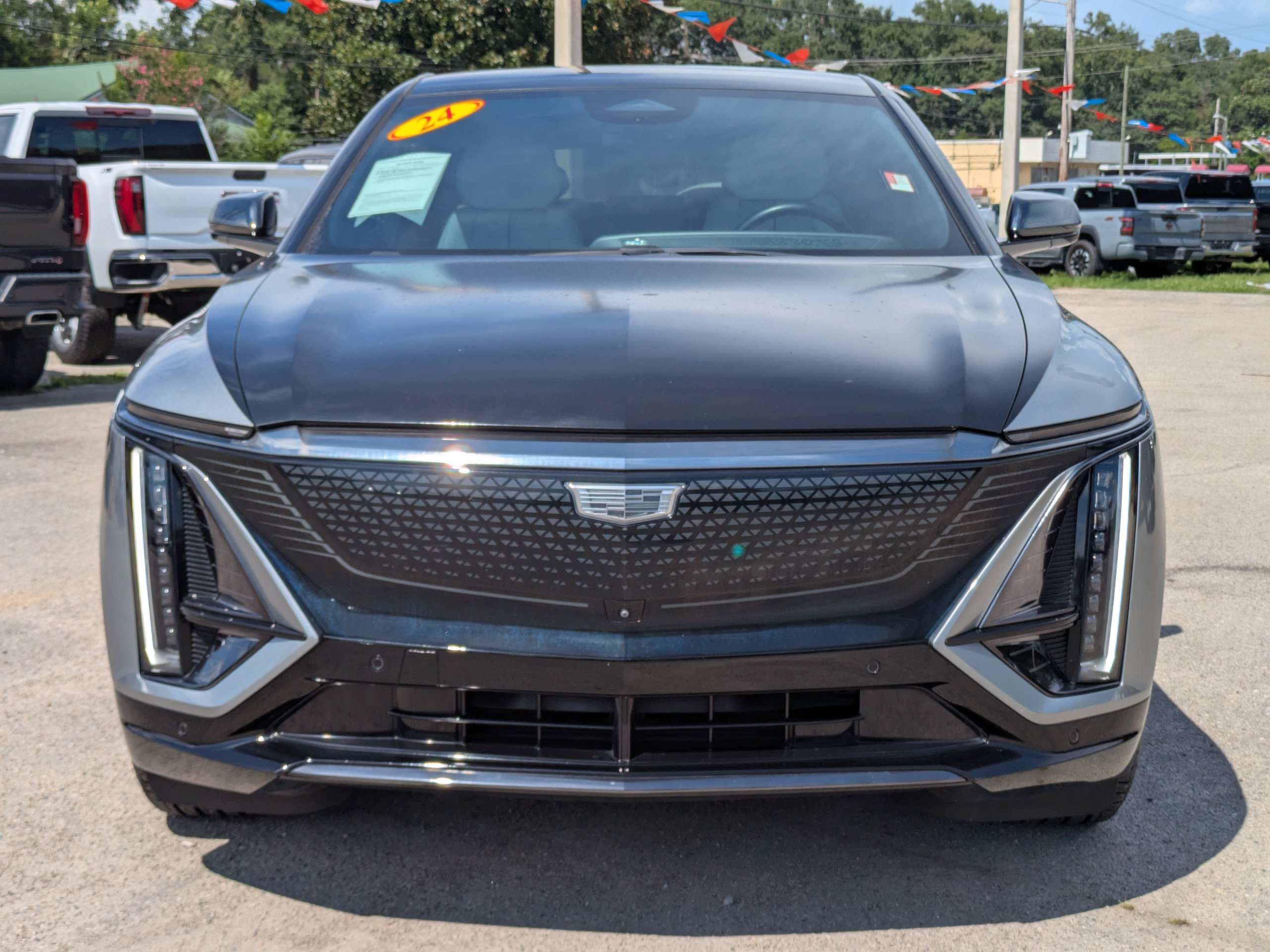 Used 2024 Cadillac Lyriq Sport RWD image 9