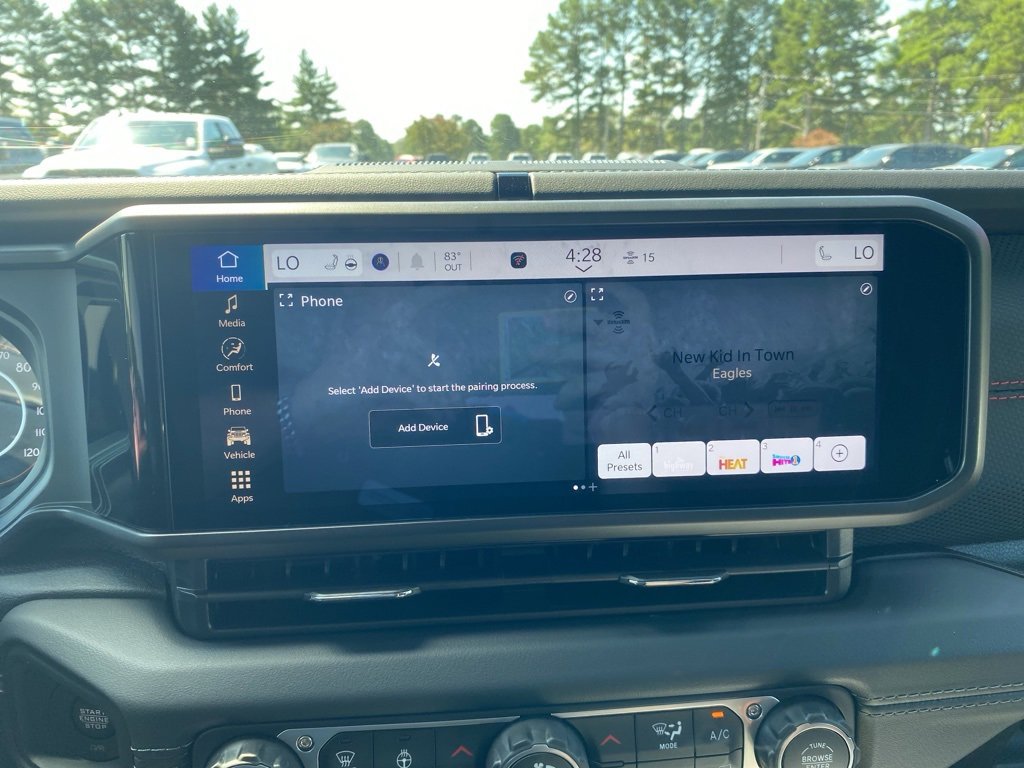 New 2025 Jeep Wrangler Unlimited Rubicon image 31