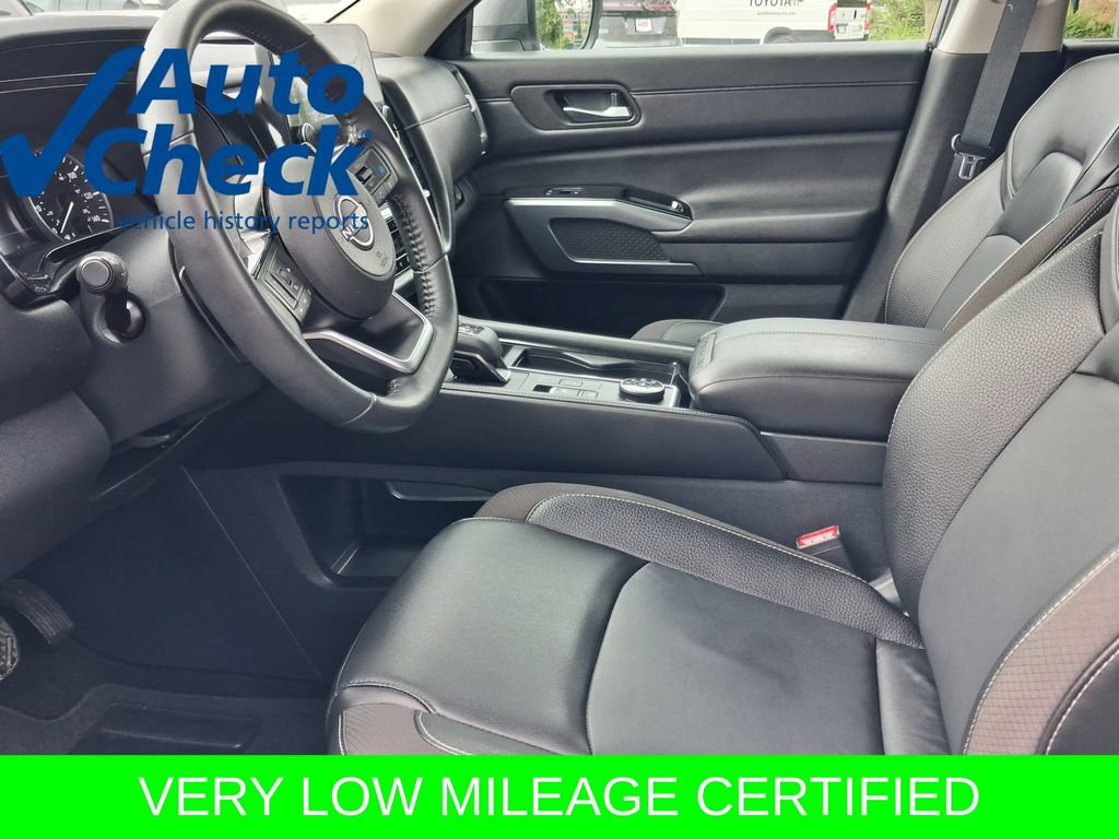 Certified 2024 Nissan Pathfinder SL AWD/4WD image 16