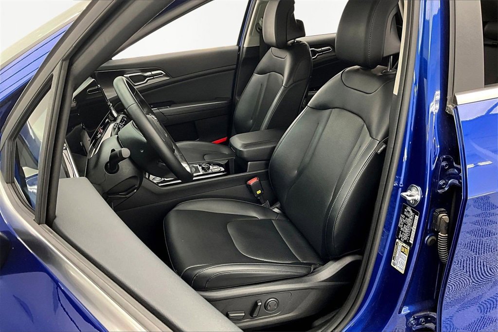 Used 2024 Kia Sportage EX image 25