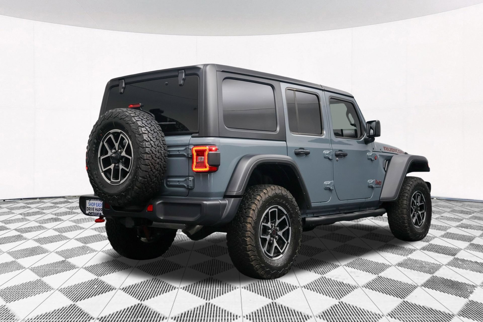 Used 2024 Jeep Wrangler Unlimited Rubicon w/ Dual Top Group AWD/4WD image 44