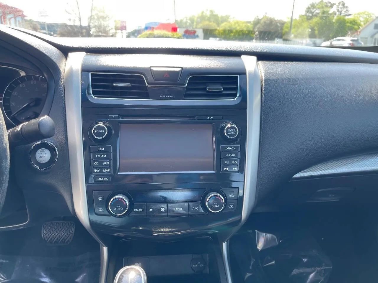 Used 2015 Nissan Altima 3.5 SL FWD image 18