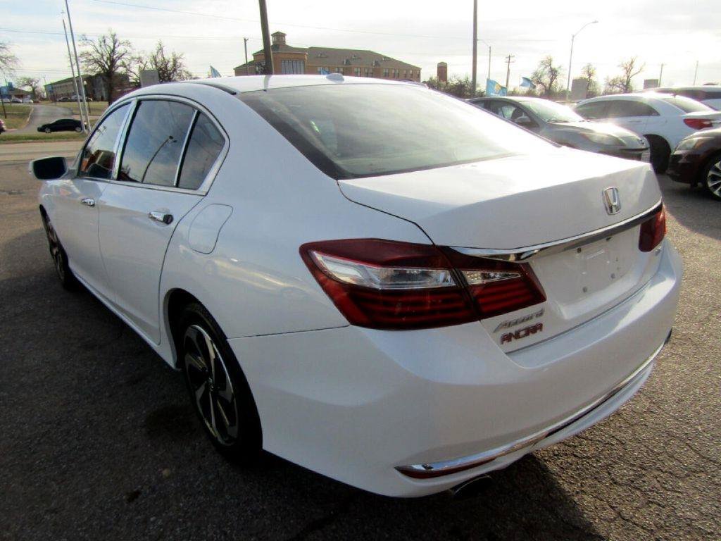 Used 2016 Honda Accord EX-L image 4