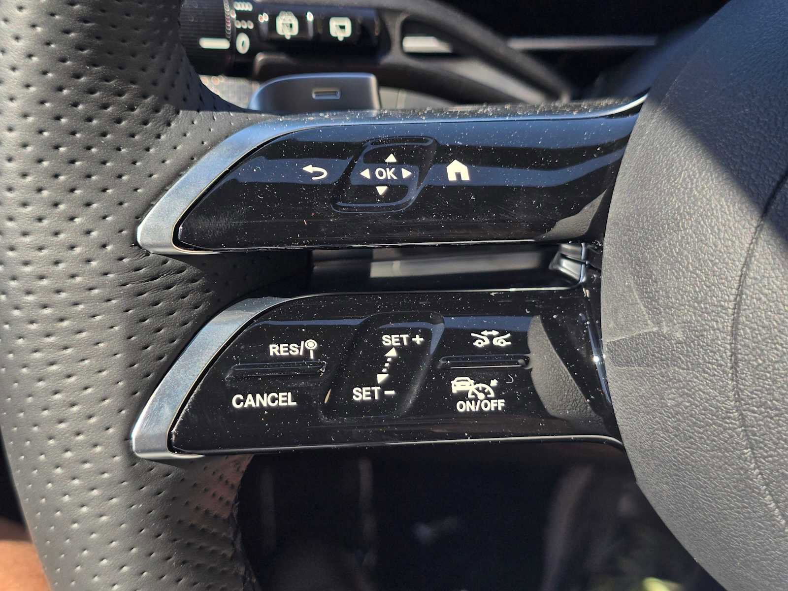 New 2026 Mercedes-Benz GLC 350e 4MATIC image 32