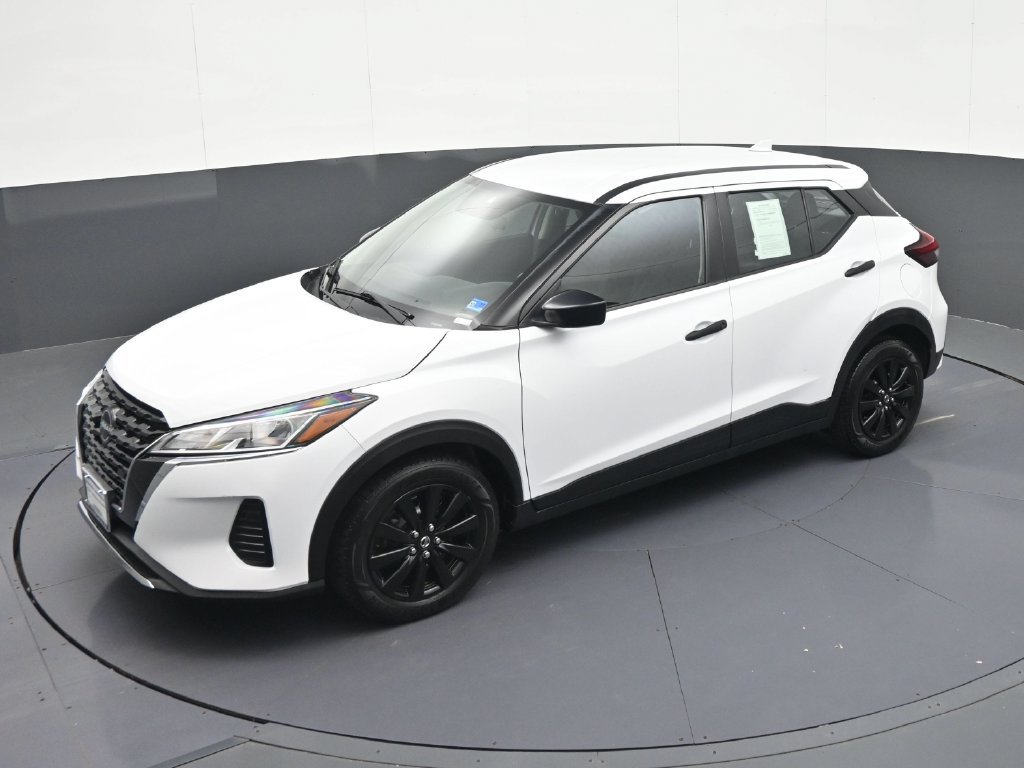 Used 2024 Nissan Kicks S FWD image 18