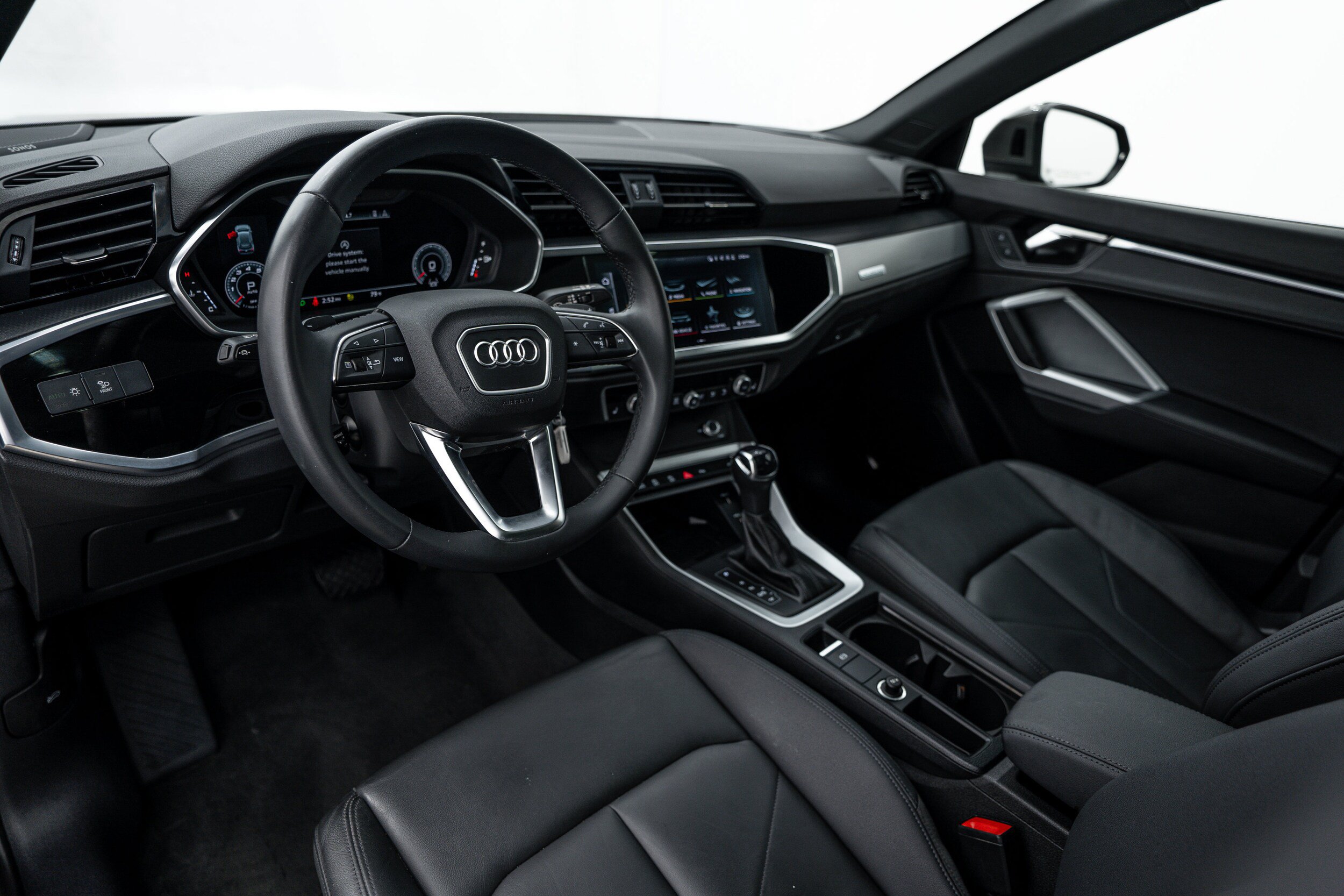 Certified 2023 Audi Q3 2.0T Premium Plus w/ Premium Plus Package AWD/4WD image 9