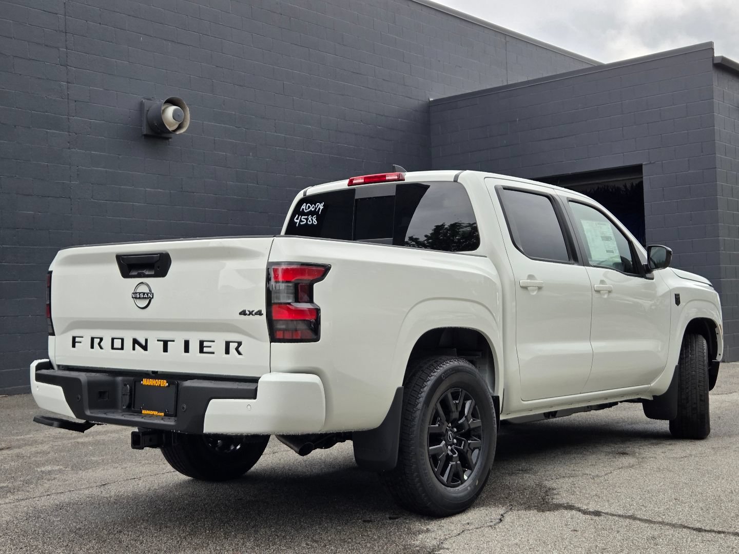 New 2026 Nissan Frontier SV w/ Tow Package AWD/4WD image 17
