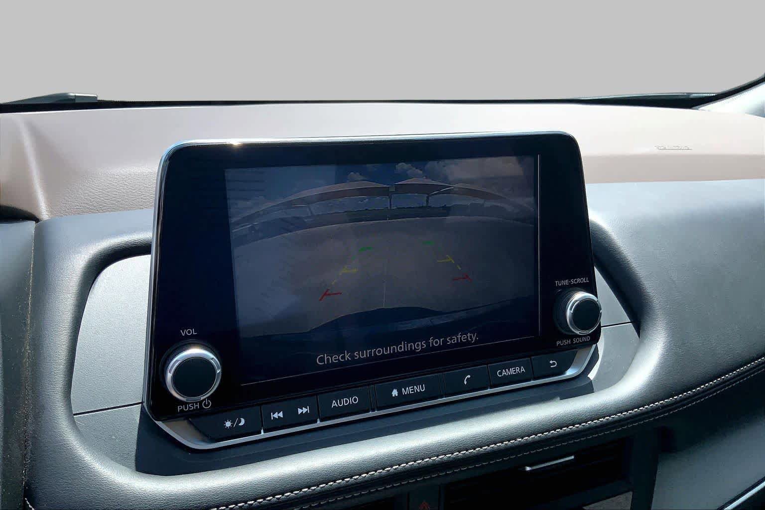 Used 2023 Nissan Rogue SV FWD image 29