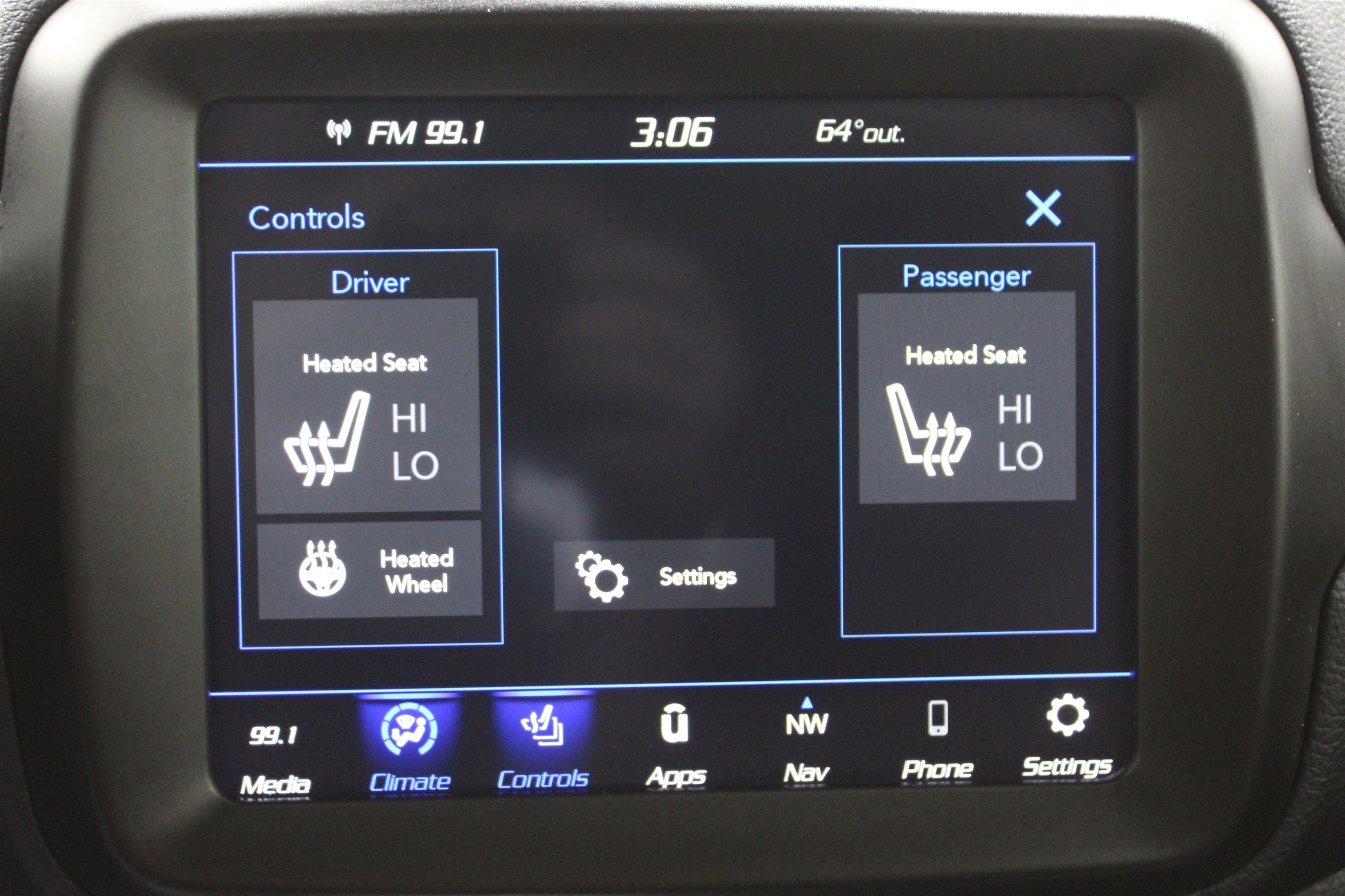 Used 2023 Jeep Renegade Limited image 13