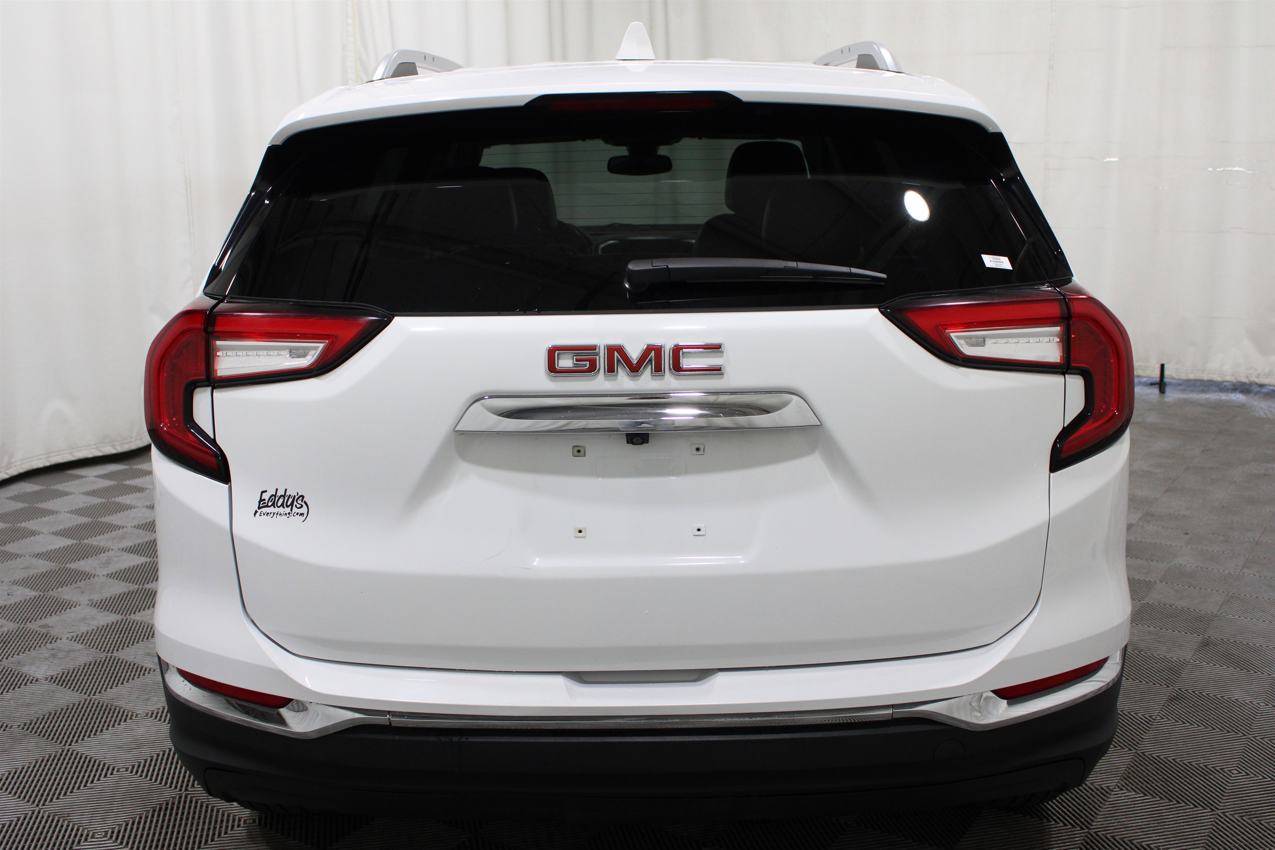 Used 2023 GMC Terrain SLT AWD/4WD image 32