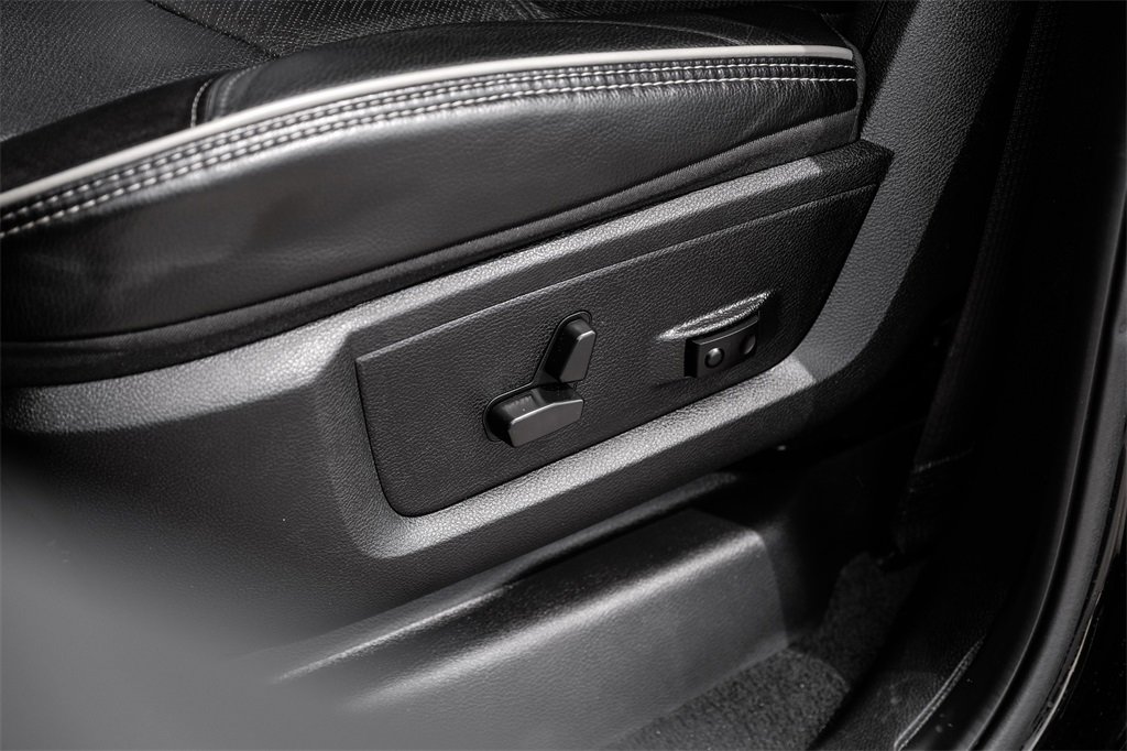 Used 2024 RAM 3500 Laramie w/ Bed Utility Group image 40