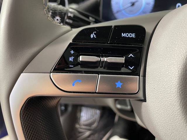 Certified 2025 Hyundai Elantra SEL image 13