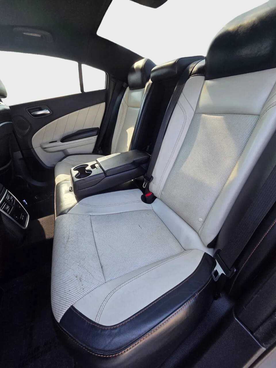 Used 2015 Dodge Charger R/T w/ Plus Group RWD image 12