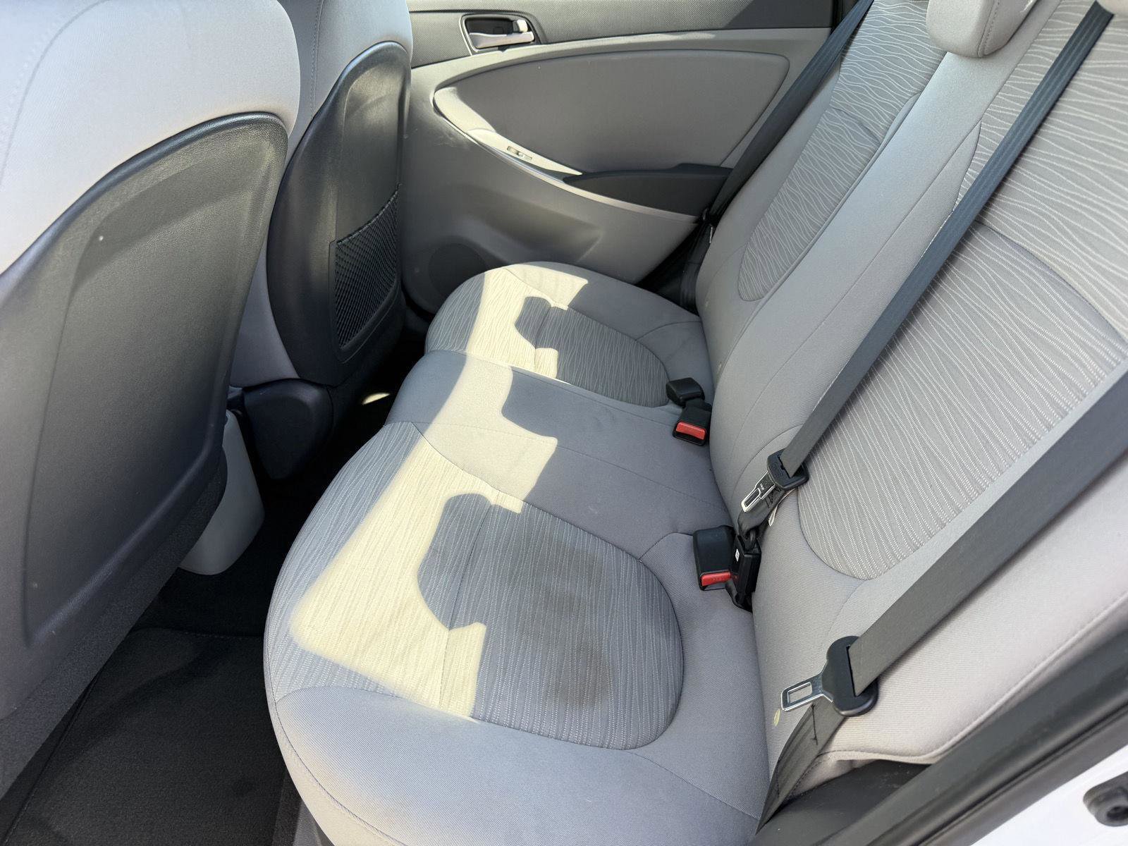Used 2017 Hyundai Accent SE FWD image 7