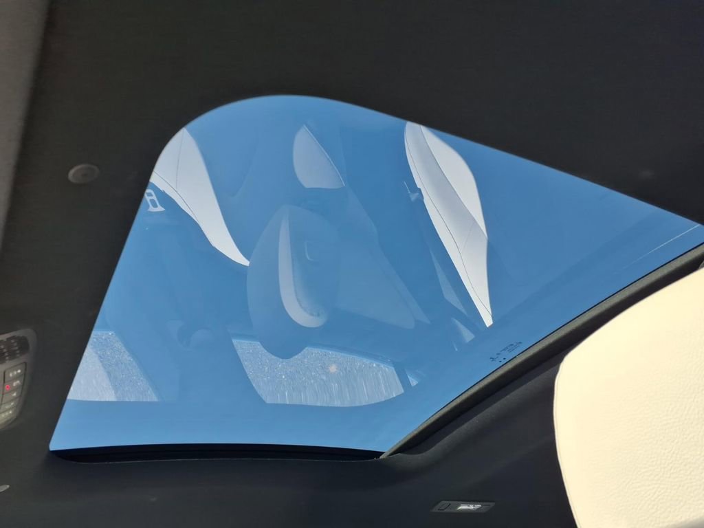 Used 2022 Mercedes-Benz CLA 250 image 15