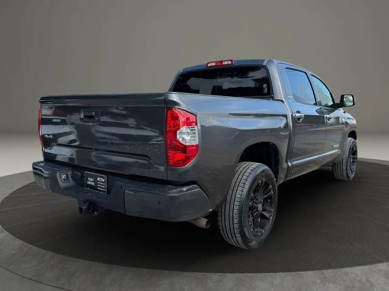 Used 2014 Toyota Tundra Limited w/ Limited Premium Package AWD/4WD image 6