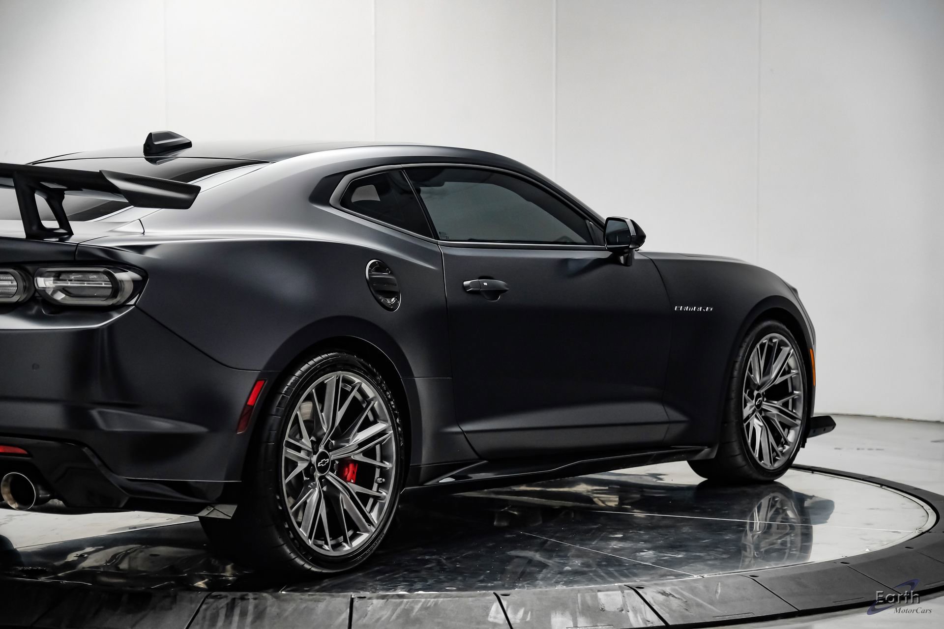 Used 2024 Chevrolet Camaro ZL1 RWD image 17