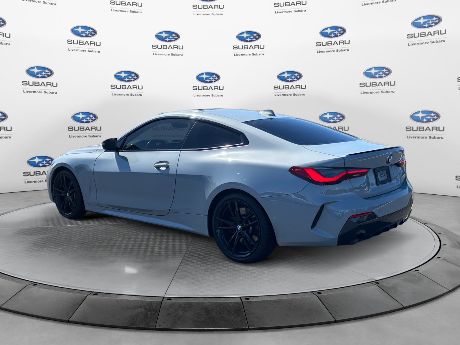 Used 2023 BMW 430i Coupe w/ M Sport Package RWD image 5
