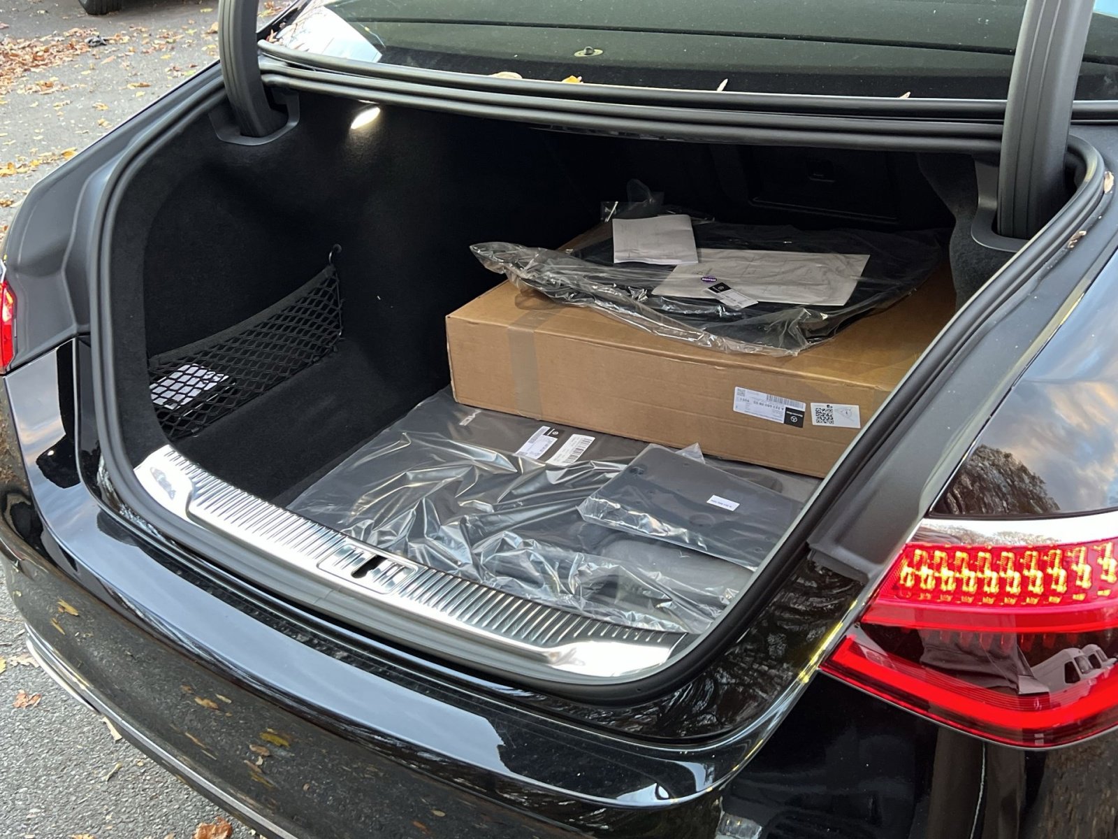 New 2026 Mercedes-Benz S 580 4MATIC Sedan image 24