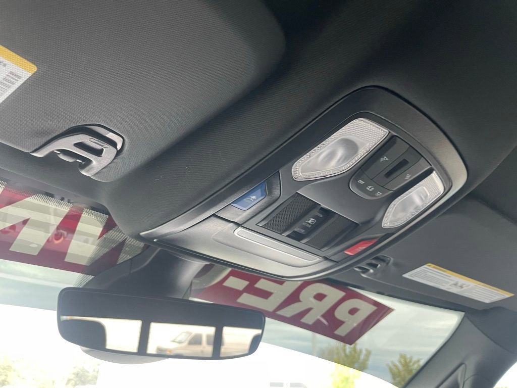 Used 2024 RAM 2500 Tradesman w/ Chrome Appearance Group image 21