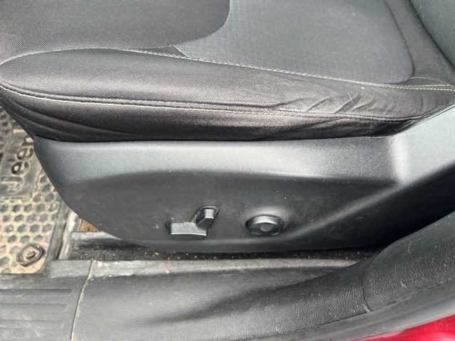 Used 2015 Jeep Cherokee Latitude w/ Comfort/Convenience Group image 7